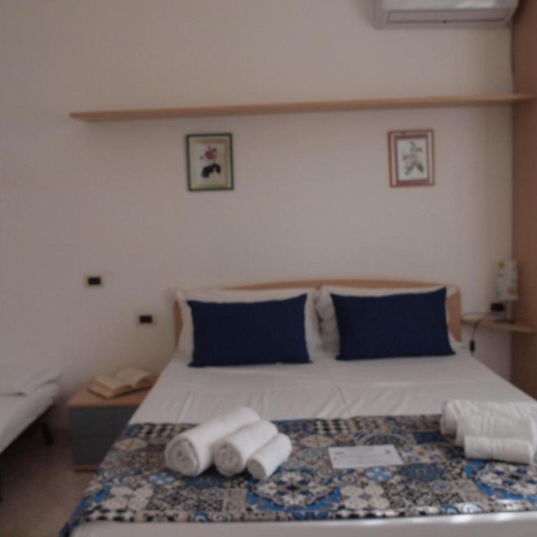 Locanda Lighea Rooms - Camera Matrimoniale con Letto Supplementare - 11