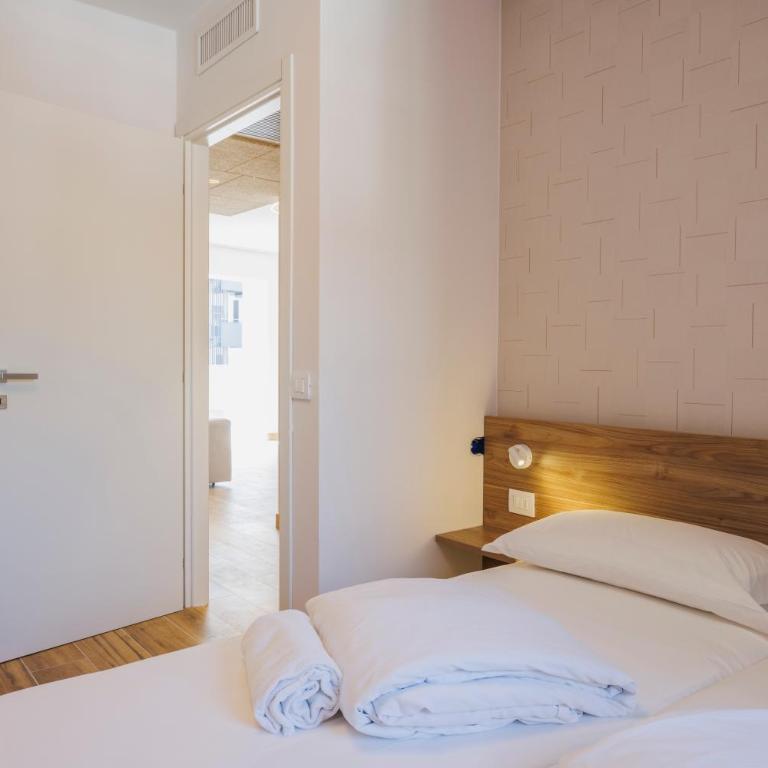 Lake Side Suites - Appartamento con 2 Camere da Letto - 3