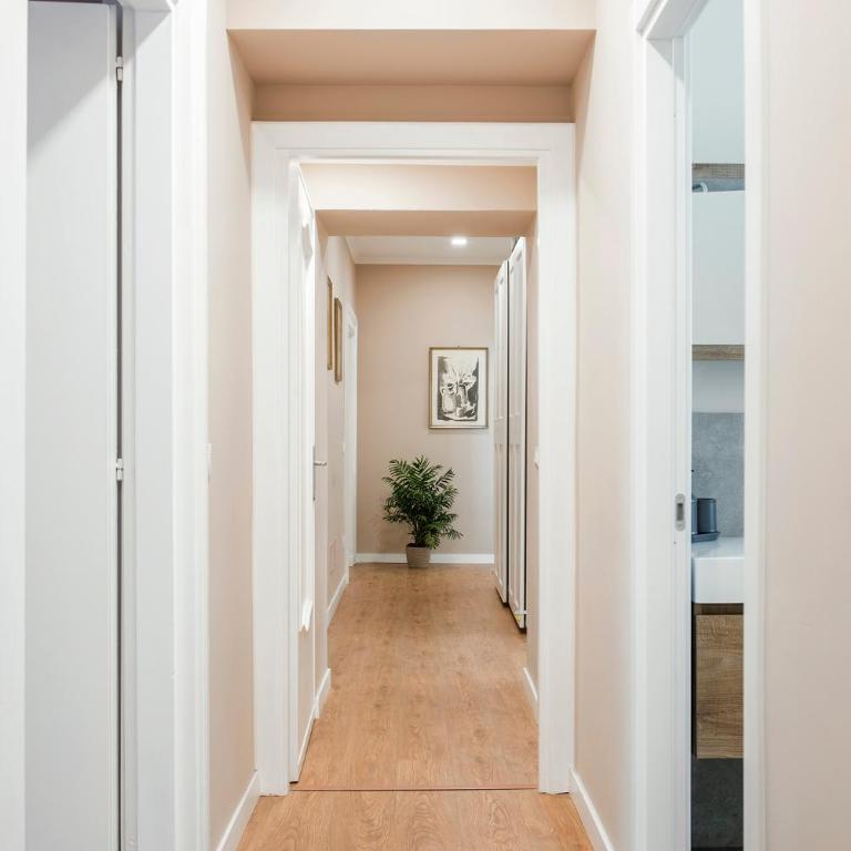 "Elegant 4BR Apartment in Historic Palazzo Vatican Steps" - Appartamento - 19