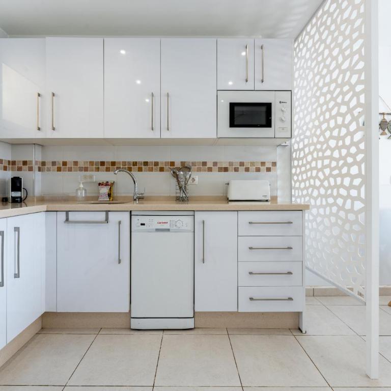 Dona Lola Macarena - Beautiful Frontline beach house between Fuengirola and Marbella - CS100 - Casa de 2 dormitorios - 24