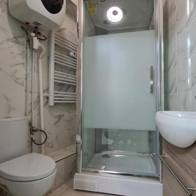 Jolie chambre tout confort dans appartement partagé - Familienzimmer mit eigenem Bad - 4