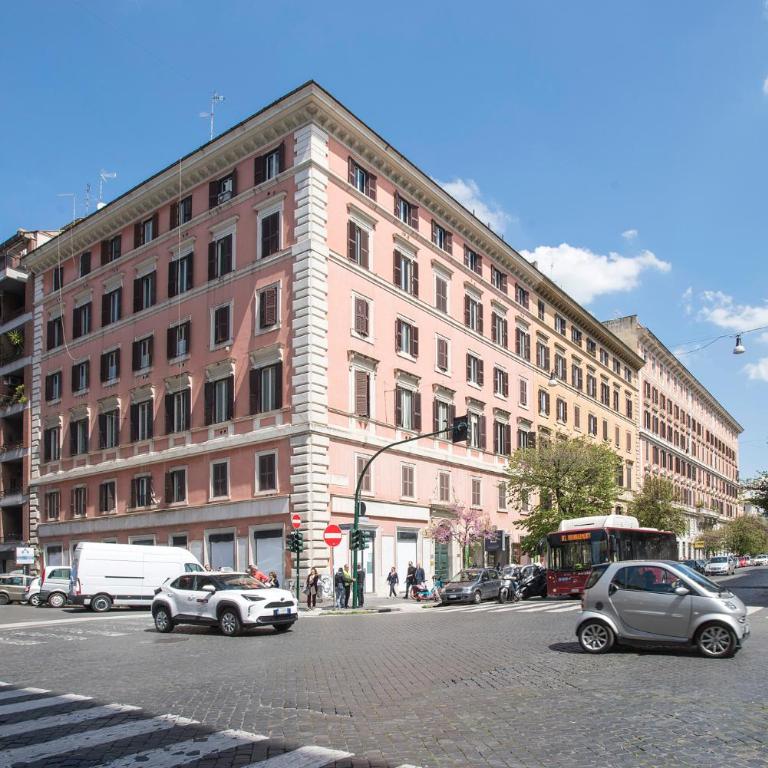 "Elegant 4BR Apartment in Historic Palazzo Vatican Steps" - Appartamento - 44