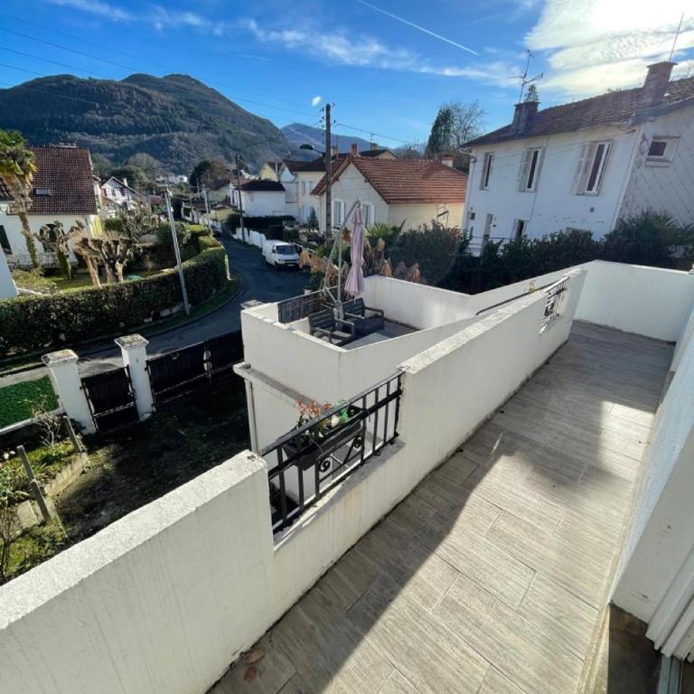 Balcon St Raymond maison 100m2 centre Lourdes - Appartement 2 Chambres - 1