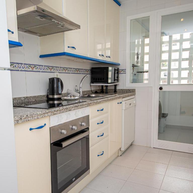 Marina Duquesa 516 - Apartamento con vistas a la piscina - 17