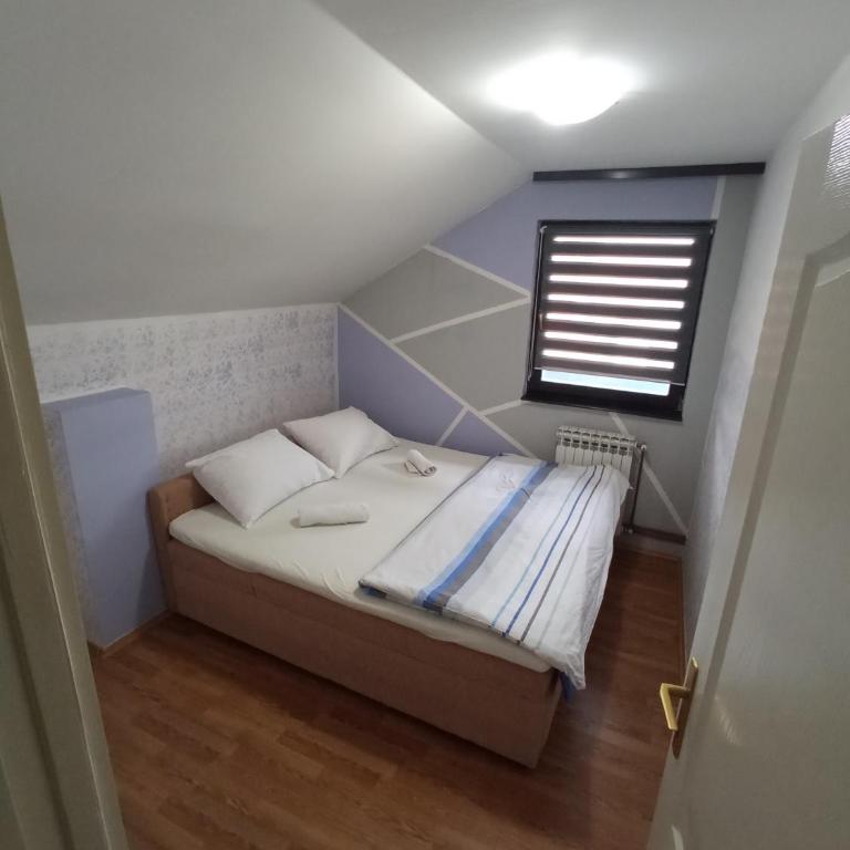 Sun Garden Sarajevo - Superior Apartman - 4