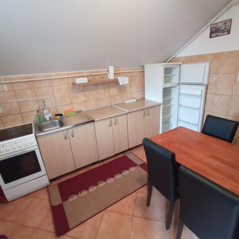 Sun Garden Sarajevo - Superior Apartman - 5