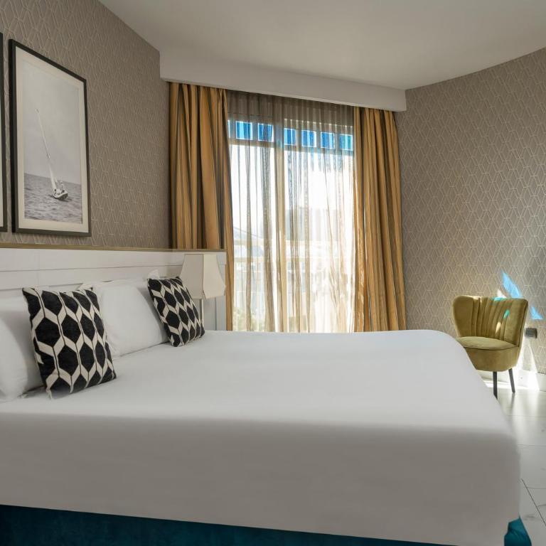 Savoia Hotel Rimini - Camera Matrimoniale/Doppia con Letti Singoli con Vista Città e Accesso Spa - 19