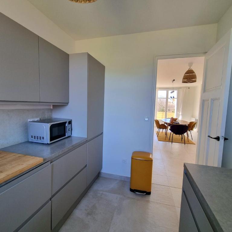 Appartement spacieux de standing - parking gratuit - One-Bedroom Apartment - 18