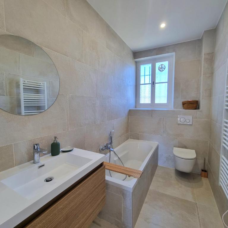 Appartement spacieux de standing - parking gratuit - One-Bedroom Apartment - 19