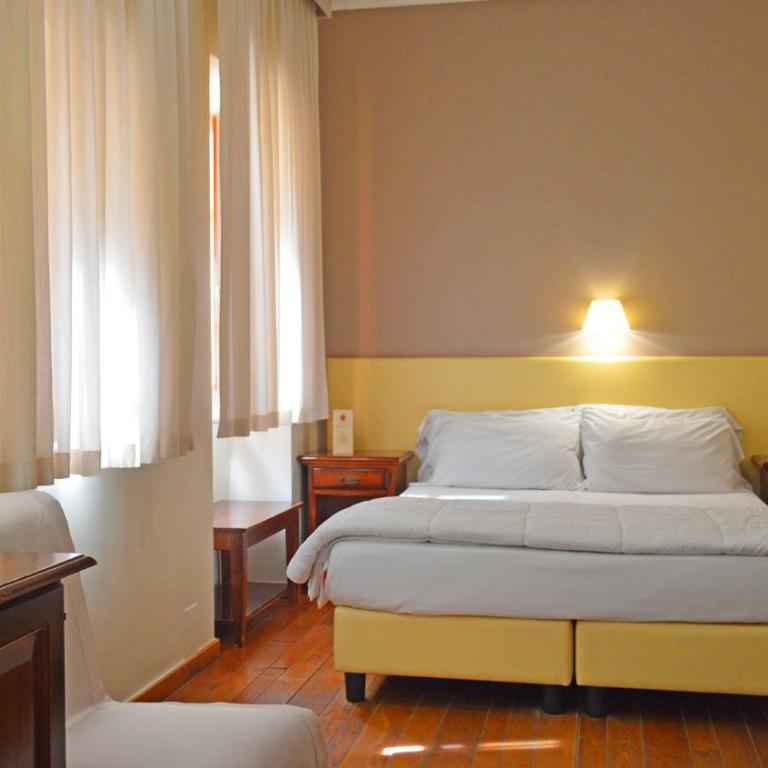 Hotel Medici - Camera Standard Matrimoniale/Doppia con Letti Singoli - 3