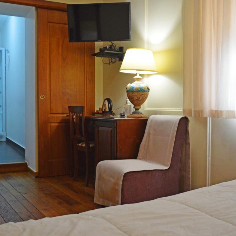 Hotel Medici - Camera Standard Matrimoniale/Doppia con Letti Singoli - 4
