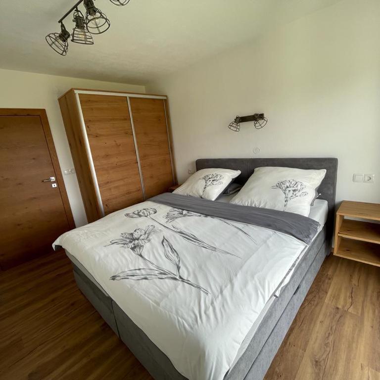 Erlebnisbauernhof Pension Waschnig - Apartment mit 2 Schlafzimmern und Balkon - 5