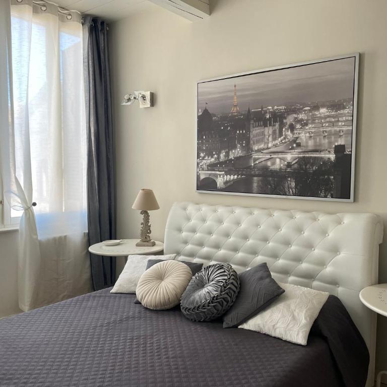 La Suite di Giulia - Ampia Camera Matrimoniale - 11