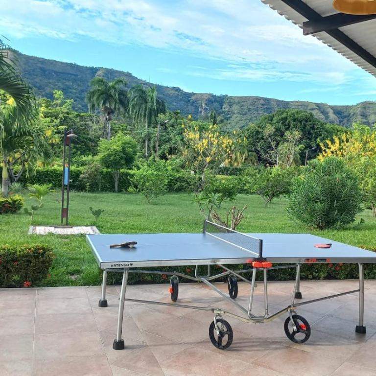 Extraordinaria casa con piscina y pura naturaleza Honda - Casa de 4 dormitorios - 4