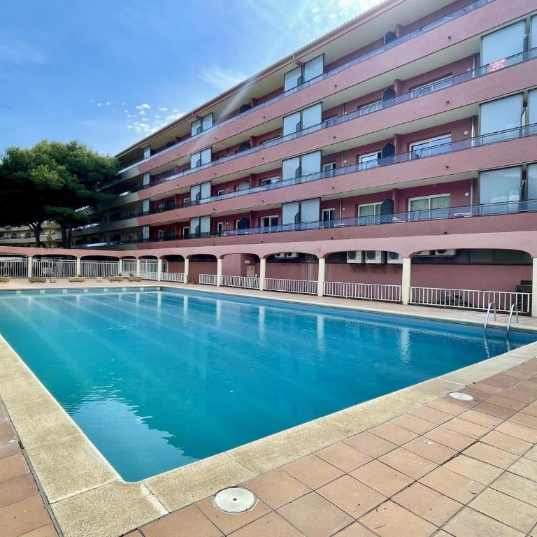 Salles Beach 33 - Two-Bedroom Apartment - 5