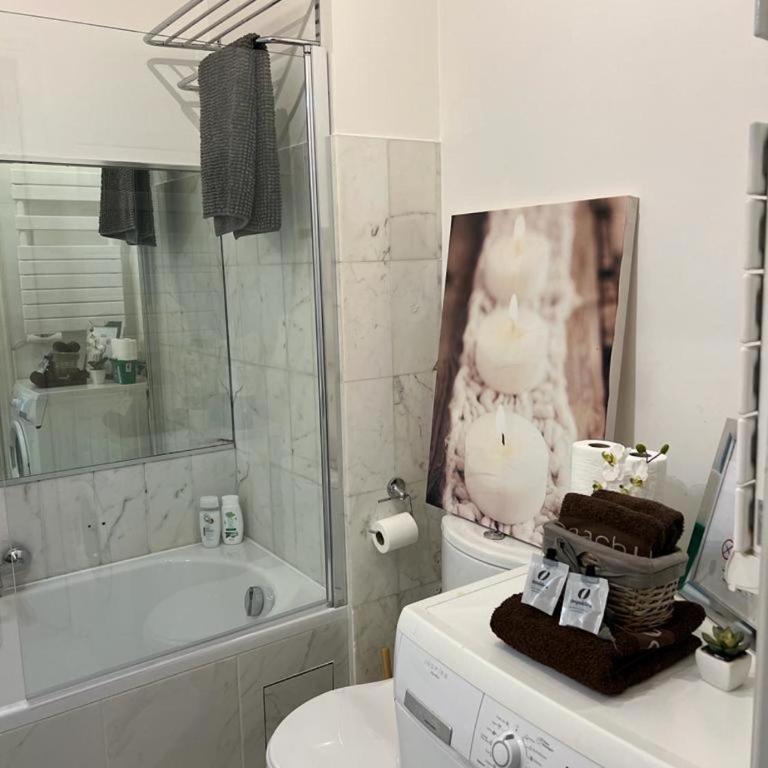 GRAND H -F2, FACE VIEUX- NICE, TERRASSE, ASCENSEUR, CLIMATISATION, Terrace - Nice city center - Appartement avec Terrasse - 29