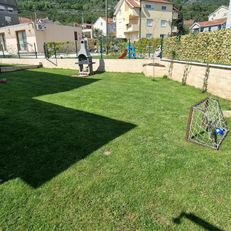 Villa with Pool & Garden apartment 1 Ognjen - One-Bedroom Apartment - 35