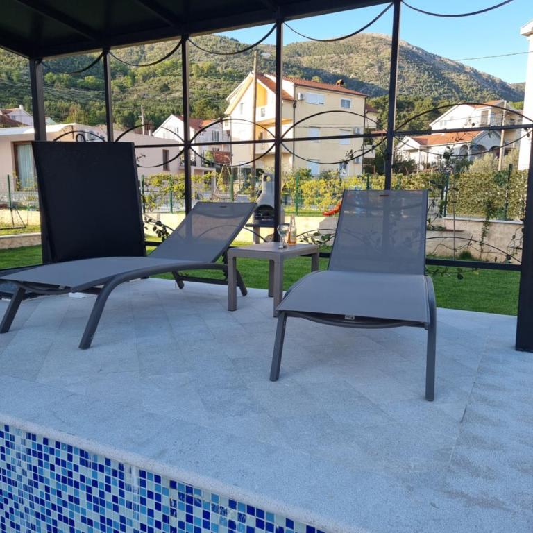 Villa with Pool & Garden apartment 1 Ognjen - One-Bedroom Apartment - 27