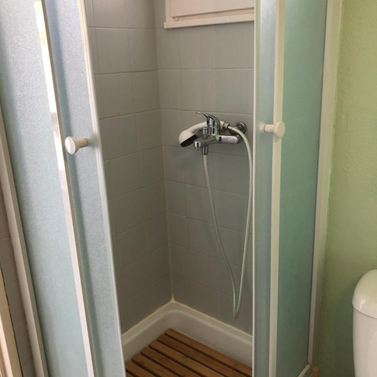 studio avec terrasse et piscine - Appartement 1 Chambre - 8