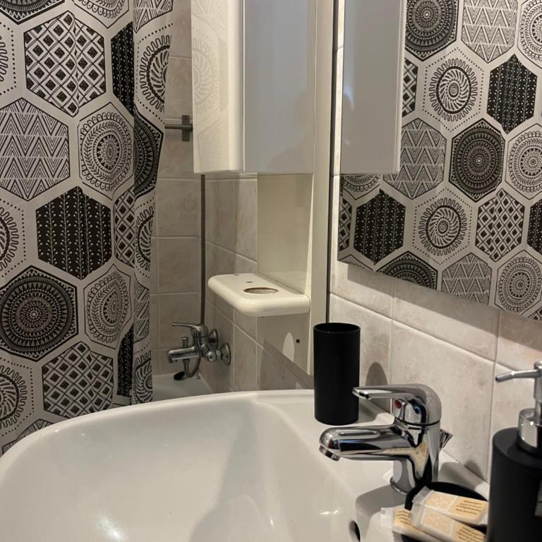 Joya apartament - One-Bedroom House - 17