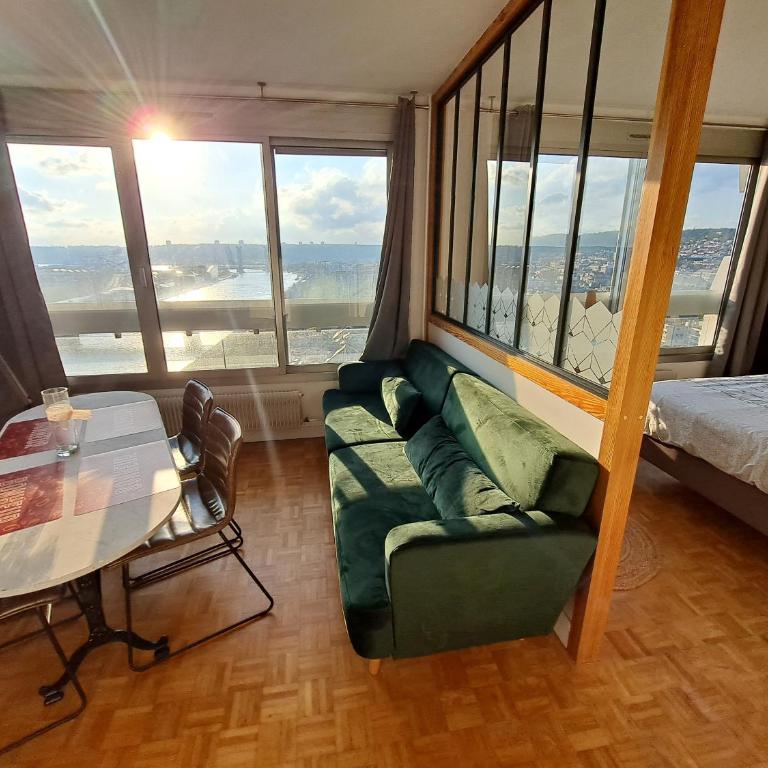Sous les Etoiles - dans le plus haut gratte-ciel avec parking en sus - Appartement 1 Chambre - 3