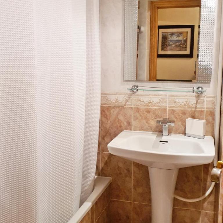Ap BERMUDAS GANDIA - Solo familias - Apartamento - 48
