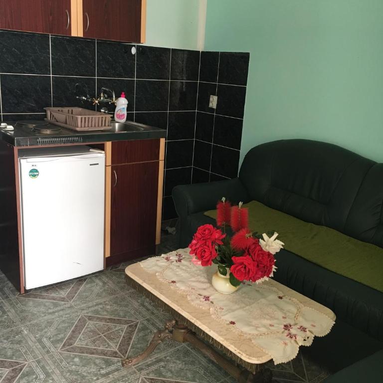 Sunny Villa Apartments - Deluks Dvokrevetna Soba sa Bračnim Krevetom i Bočnim Pogledom na More - 7