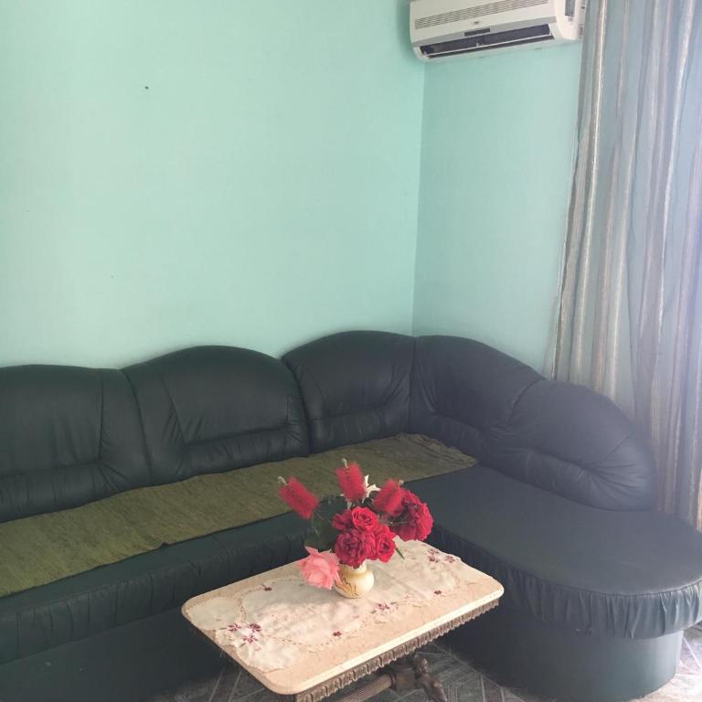 Sunny Villa Apartments - Deluks Dvokrevetna Soba sa Bračnim Krevetom i Bočnim Pogledom na More - 4