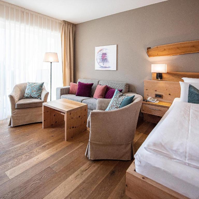 Vitalpina Hotel Waldhof - Habitación Doble Deluxe con balcón - 1