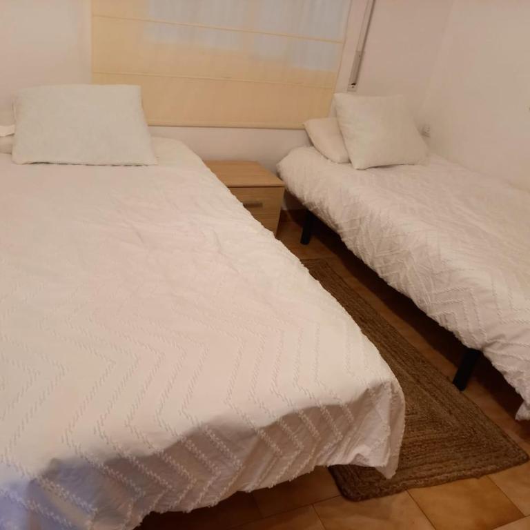 Rocamaura B 5/4 - Two-Bedroom Apartment - 24