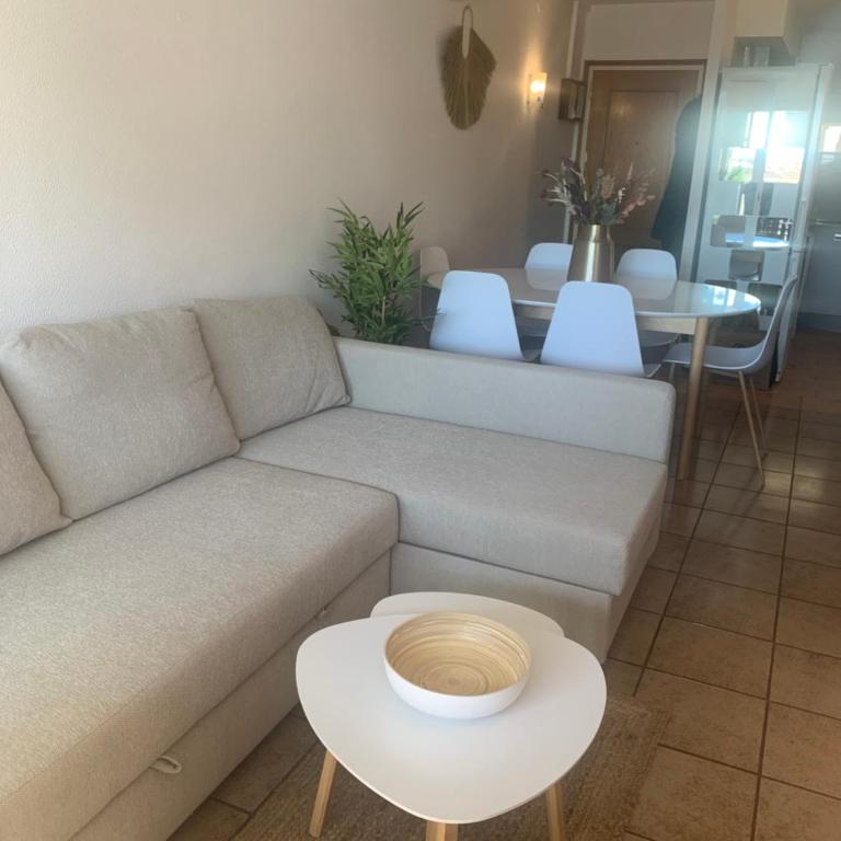 Rocamaura B 5/4 - Two-Bedroom Apartment - 20