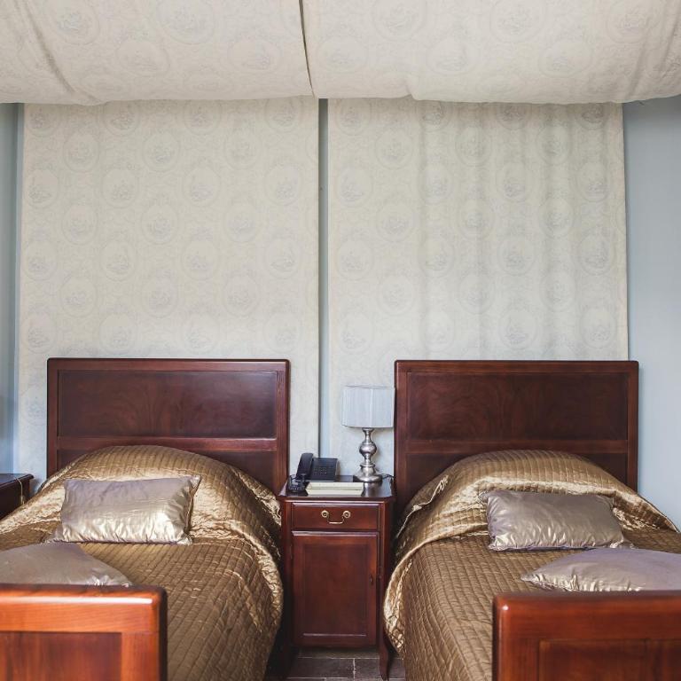 Palazzo Radomiri Heritage Boutique Hotel - Attic Twin Room - 1