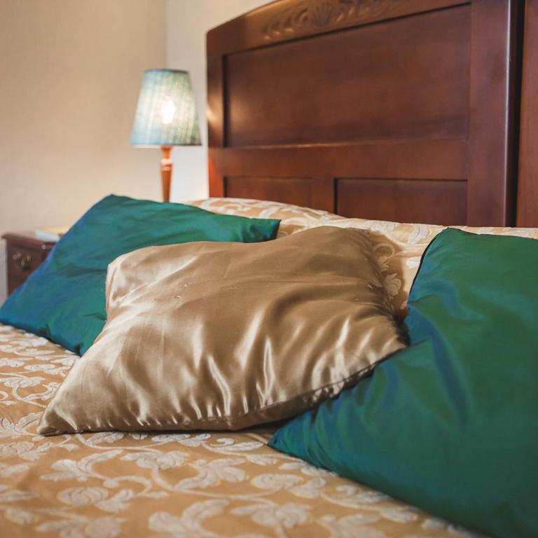 Palazzo Radomiri Heritage Boutique Hotel - Attic Twin Room - 3