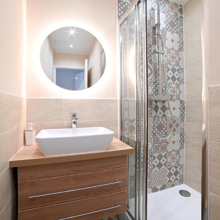 Maison avec spa dans l'hyper centre de Poitiers - Villa - 8