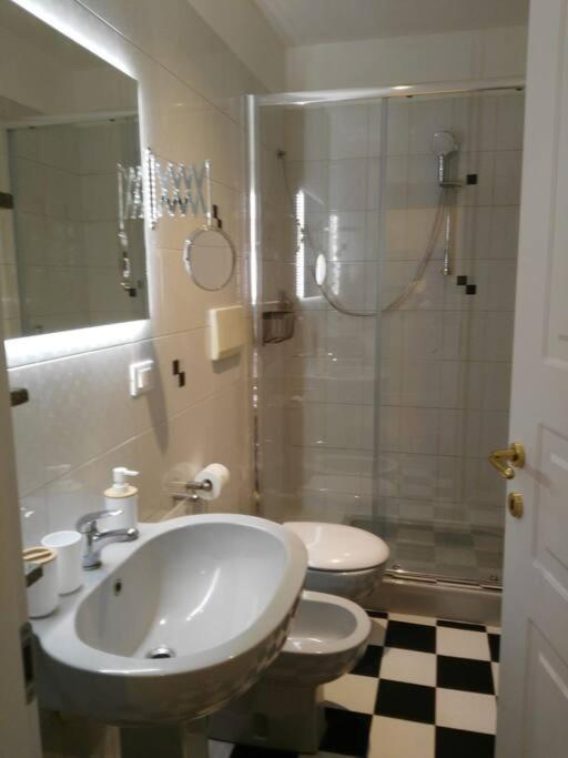 Smarthouse Corso Peschiera - Three-Bedroom Apartment - 26