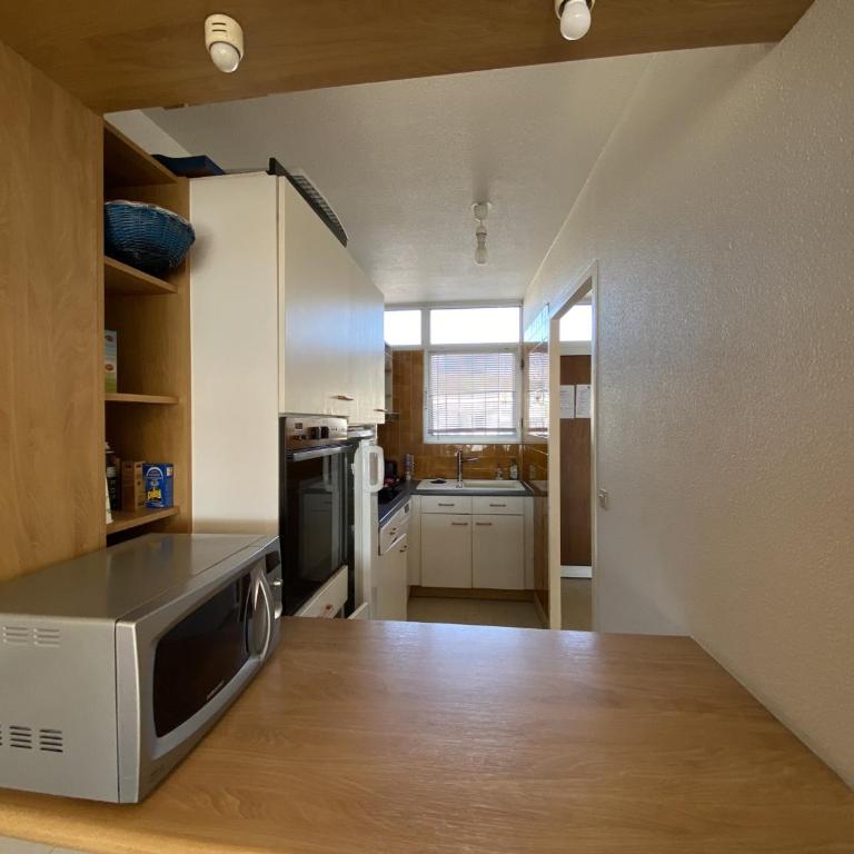 Duplex F3 en bord de plage, 6 couchages, Carnon - Animaux admis, Wifi, parking privé - Appartement 2 Chambres - 4