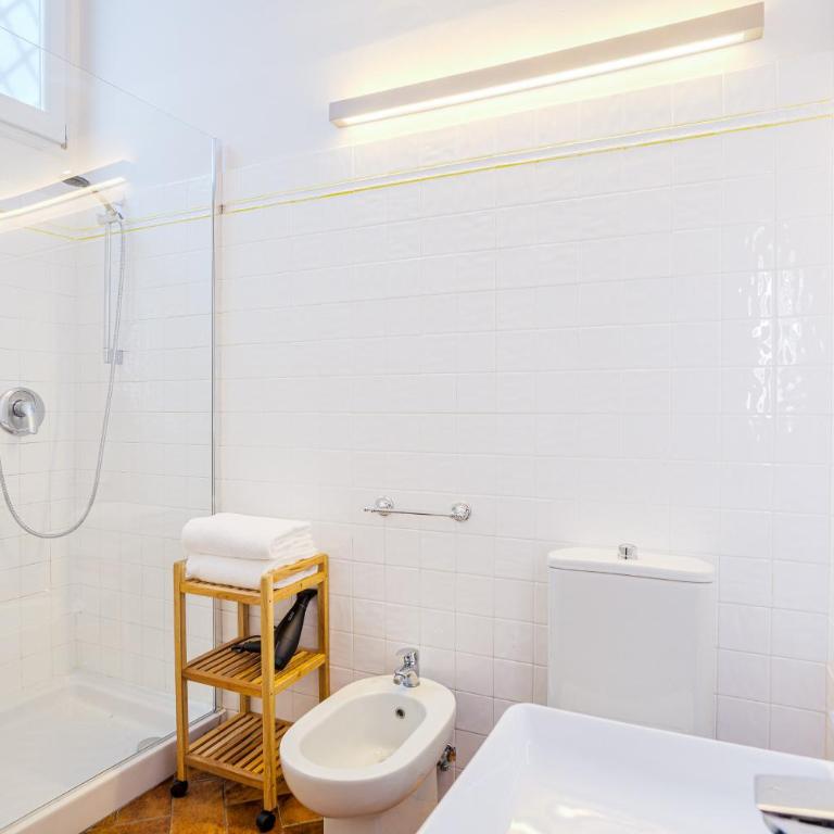 Condotta 16 Apartments - One-Bedroom Apartment - 13