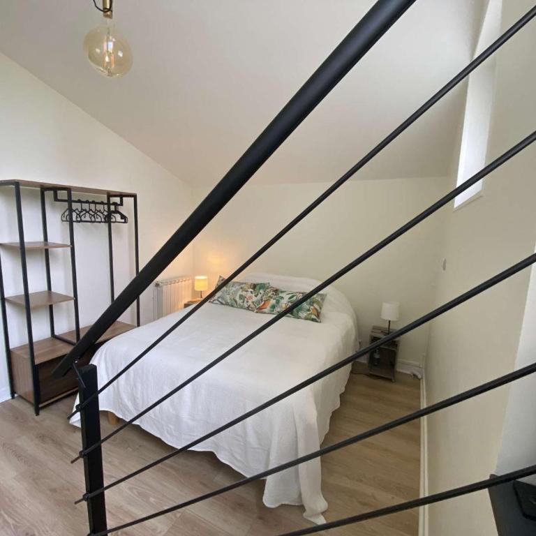 Maison Belle Époque à Royan avec Terrasse, 200m Plage - FR-1-494-157 - Appartamento - 8