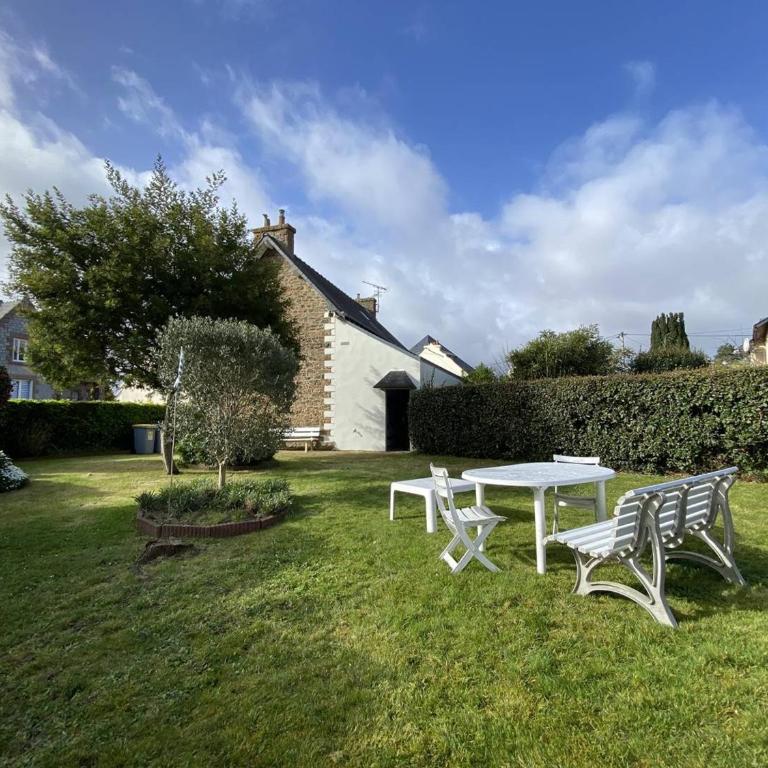 Maison bretonne avec jardin, 2 chambres, centre de Perros-Guirec, proche plages et commerces - FR-1-368-385 - Ferienhaus - 1