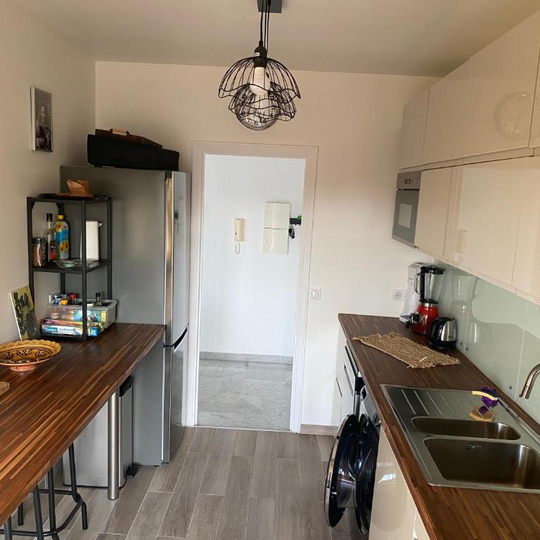 Appartement Juan-Les-Pins, 4 pieces, 80m2, Residence Luxe Piscine Tennis - Appartement 3 Chambres - 25