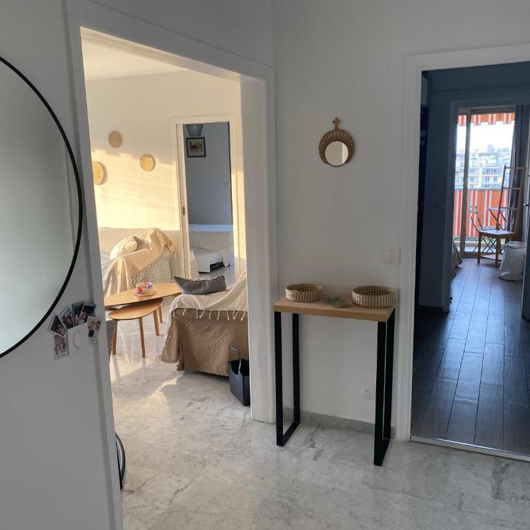 Appartement Juan-Les-Pins, 4 pieces, 80m2, Residence Luxe Piscine Tennis - Appartement 3 Chambres - 26
