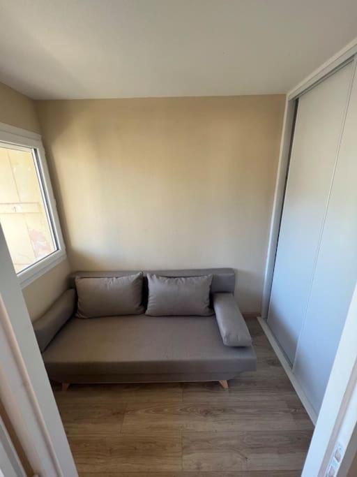Charmant studio cabin avec piscine. - Apartamento de 1 dormitorio - 6