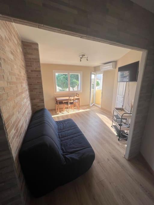 Charmant studio cabin avec piscine. - Apartamento de 1 dormitorio - 7