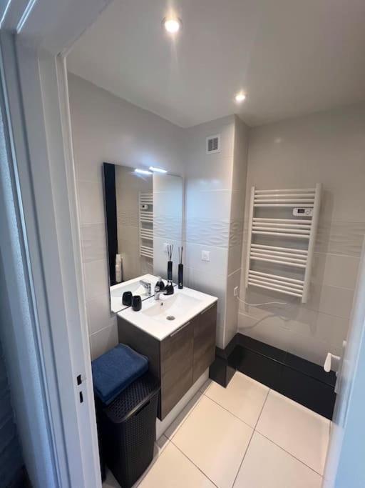 Charmant studio cabin avec piscine. - Apartamento de 1 dormitorio - 16