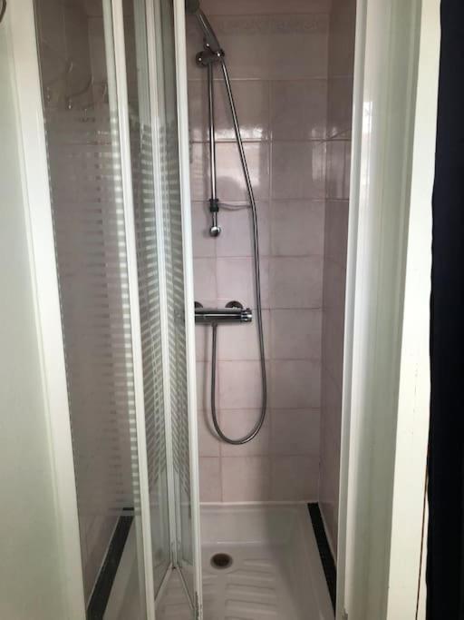 Appartement bord de mer - One-Bedroom Apartment - 10