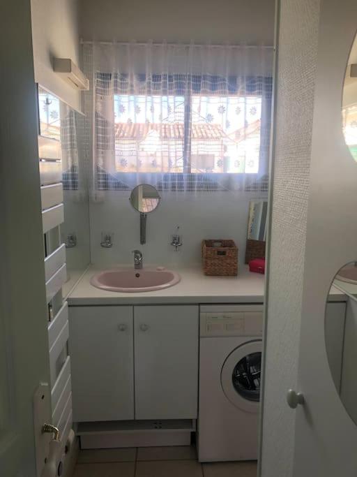 Appartement bord de mer - One-Bedroom Apartment - 9
