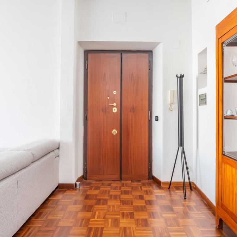 Modern 2BDR apartment vibrant Prati neighborhood - Apartment with Balcony - 30