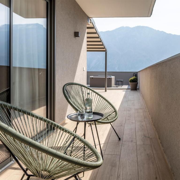 Evo Suites Apartments - Attico con Vasca Idromassaggio e Terrazza Vista Lago - 14