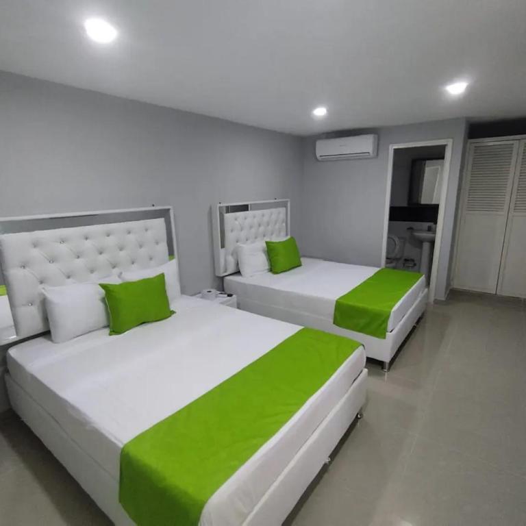 Bm-12 room near the sea with air conditioning and WIFI - Quadruple Room - 1