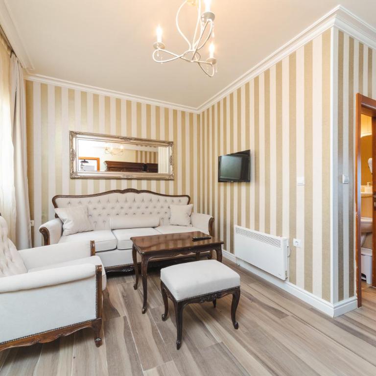 Mali Hotel Porat - Kraljevski Suite sa Izlazom na Terasu i Pogledom na More (24) - 3